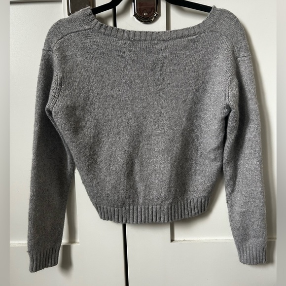 Brandy Melville Grey Cable Knit + V Neck Sweaters - Picture 2 of 4